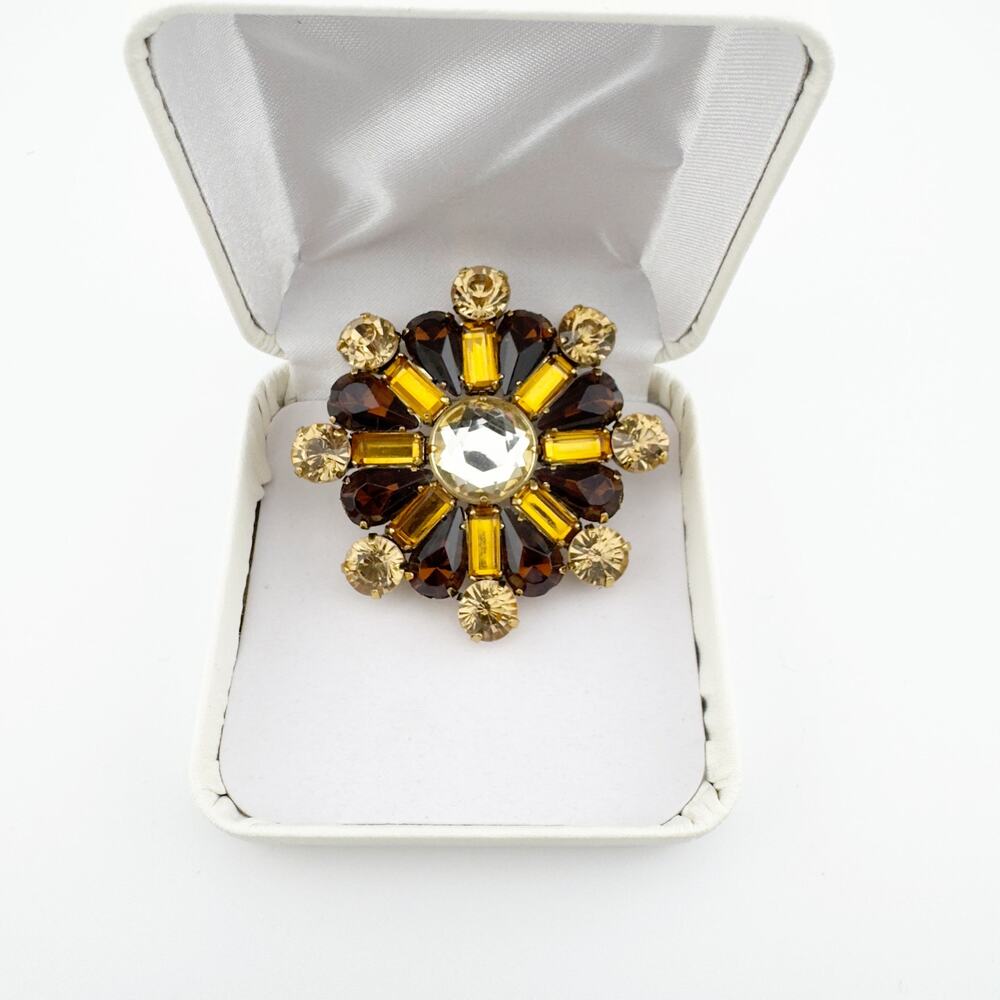 Vintage Brooch Pin Sunburst Amber Yellow Glass Stones Gold Tone‎ Jewelry - Picture 2 of 7